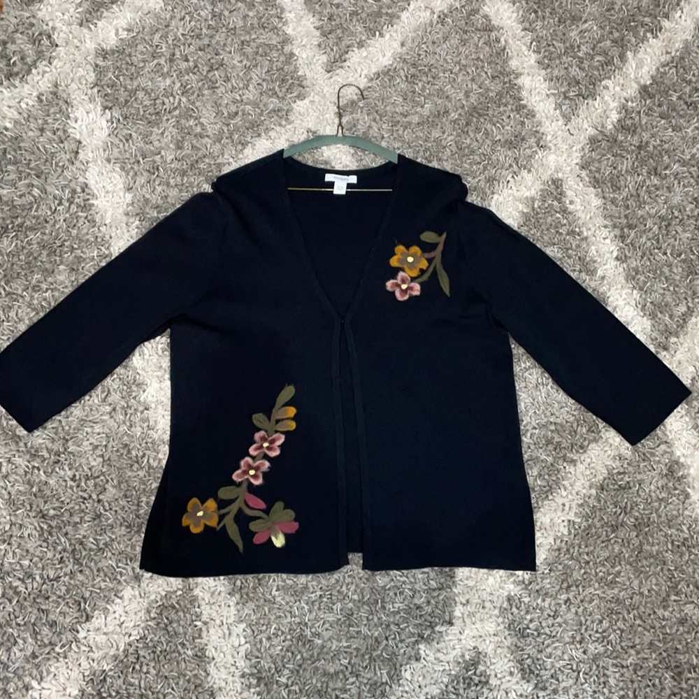 Dress Barn blk 3/4 sleeve sweater w/ flowers 18/20